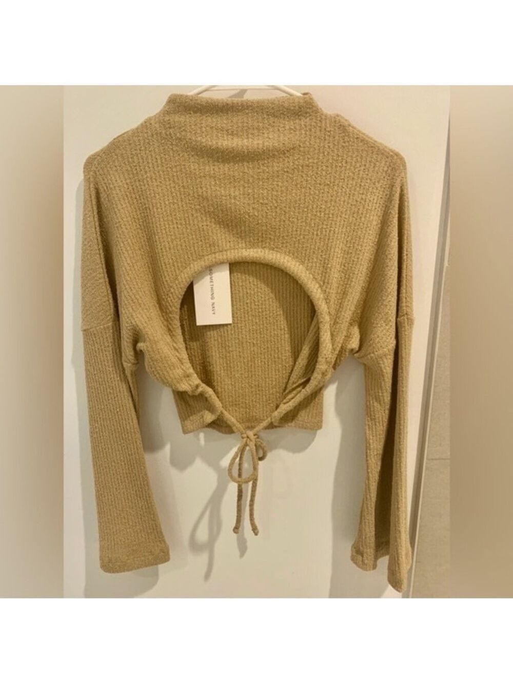 NWT REVOLVE Ribbed Textured Open Back Tie Top in CAMEL TAN by SOMETHING NAVY - Picture 7 of 8